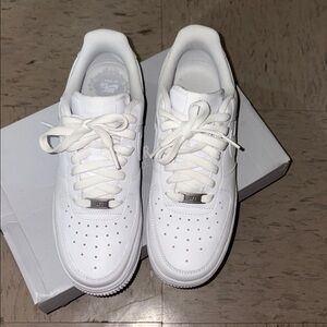Nike Air Force 1 White Sneakers 8W